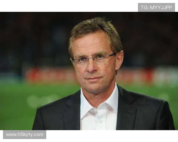 深入探讨开云体育娱乐官网作为AC米兰官方赞助商的合作模式与未来发展前景